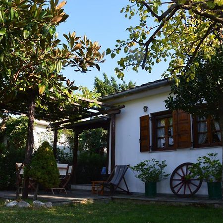 Marelmy Vila Mourésion Exterior foto